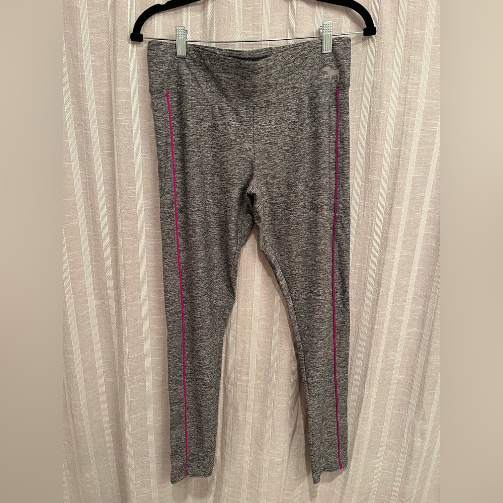 PINK yoga leggings